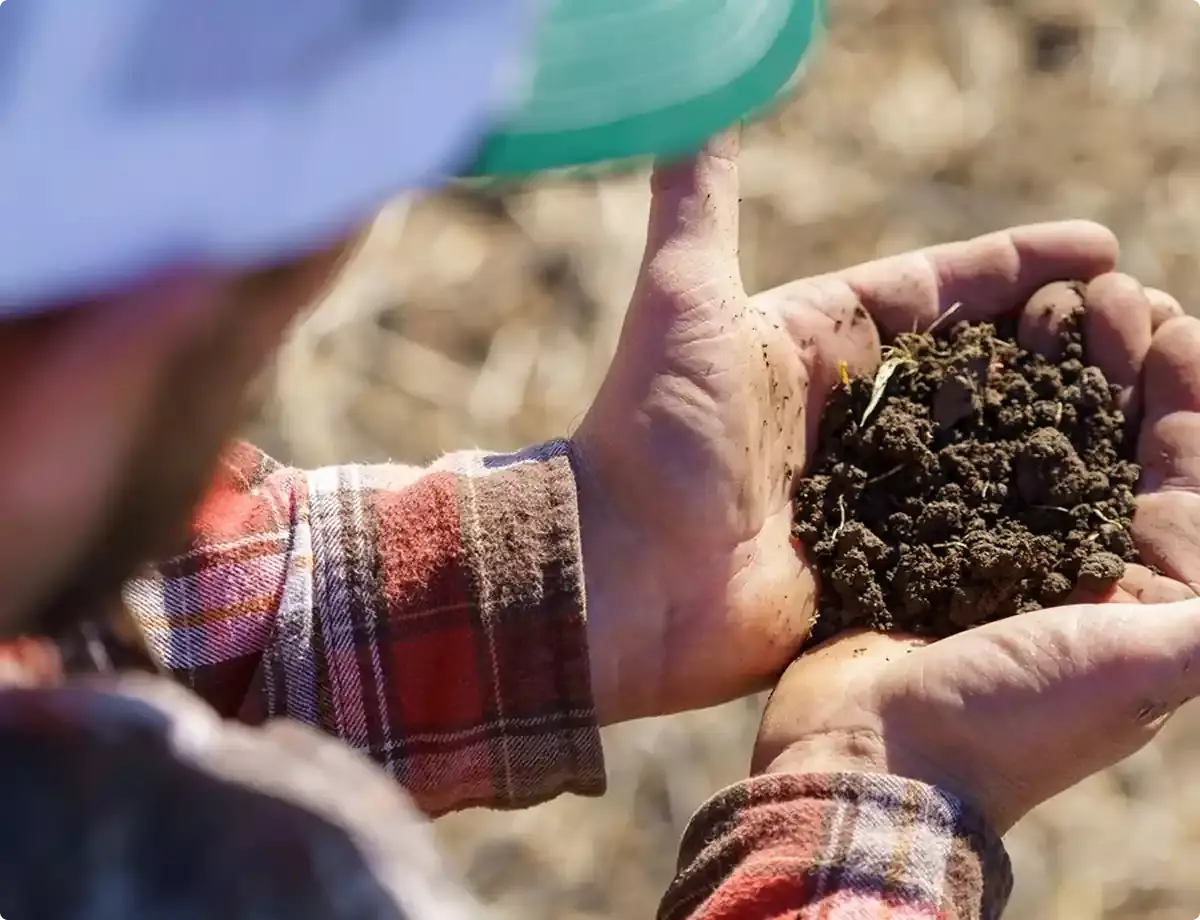 EarthOptics And Cquester To Bring Lab-Grade Soil Carbon Fractionation To Carbon Markets